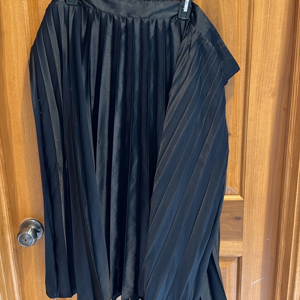 Ava & Viv Elegant Black Pleated A-Line Skirt